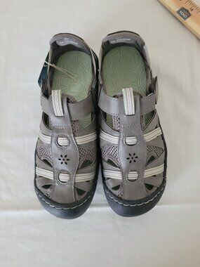 JBU Water Ready Shoes NWT Dark Grey Pale Moss Size 6